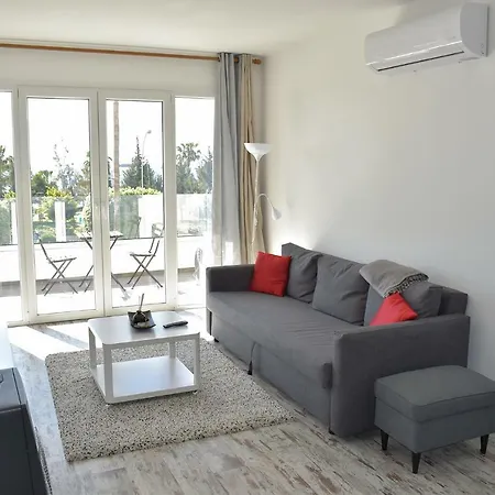 Estelia Court Daire