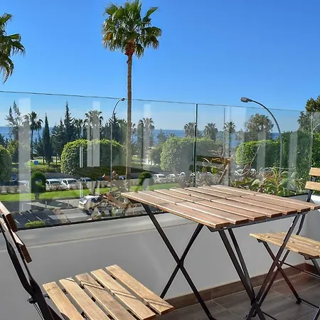Estelia Court شقة *